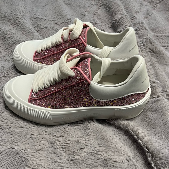 Alexander McQueen Shoes Alexander Mcqueen White Leather Sneakers